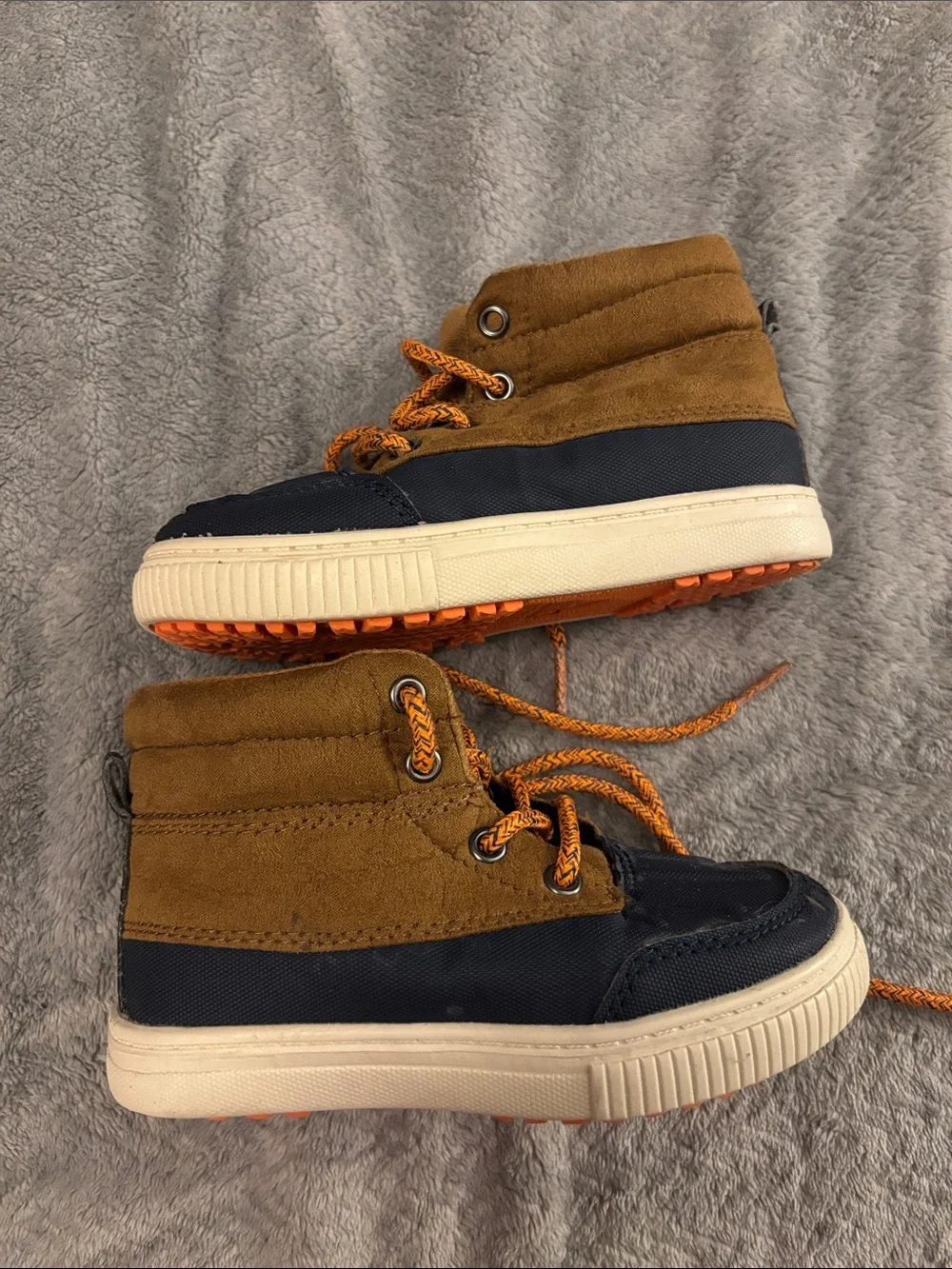 OshKosh B'gosh Brown & Navy Kids Duck Boots with Orange Laces